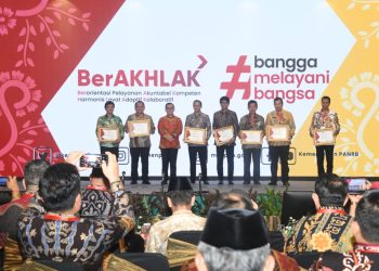 Tata Kelola Pengadaan ASN Terbaik, Kemenkumham Terima Penghargaan dari Menpan RB