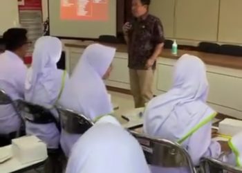 Bidang Keperawatan RSUD Sayang Beri Bekal Materi Pelayanan Keperawatan pada Mahasiswa S1 STIKINDO Wirautama Bandung