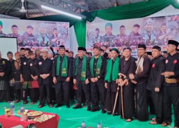 Sang Guru Besar Lantik Para Pengurus PS Maung Bodas Se Nusantara