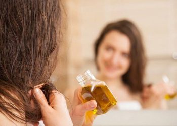5 Khasiat Minyak Zaitun Untuk Rambut, Bisa Melembabkan