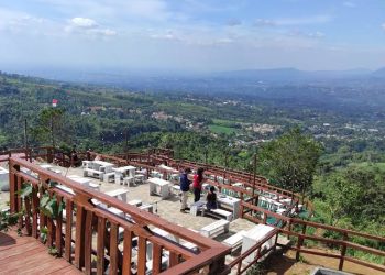 Taman Fathan Alesano Bogor: Wisata Kuliner dengan Panorama Memukau