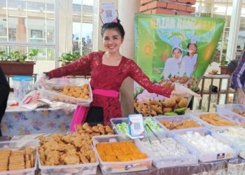 Viral! Istri Epy Kusnandar Raup Belasan Juta Berkat Jualan Takjil 5 Ribuan