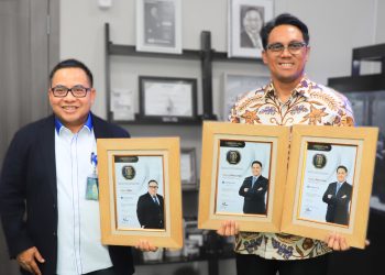 Jamkrindo Raih Tiga Penghargaan di Ajang Indonesia Financial Top Leader Award 2025