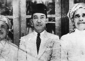 Melacak Jejak Sejarah Peci, Evolusi Penutup Kepala Pria di Nusantara