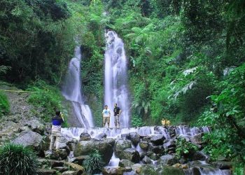 Intip Pesona Curug Tujuh Cibolang, Keindahan Air Terjun Berantai di Ciamis