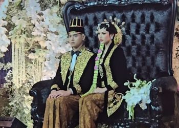 Pengantin Serasi Berbalut Hitam, Ngunduh Mantu Al Ghazali dan Alyssa Kental Nuansa Adat Jawa