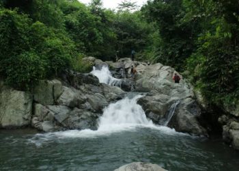 Curug Tilu Purwakarta: Pesona Air Terjun Berundak dan Petualangan Alam yang Memikat