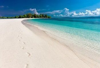 Kamu Harus Tahu! Indonesia Ternyata Miliki Garis Pantai Terpanjang Kedua di Dunia