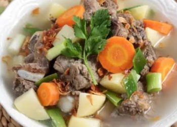 Resep Mudah Sop Iga Sapi Kuah Bening yang Lezat dan Hangat