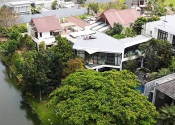 Potret Kehidupan Momo Geisha, Miliki Rumah Mewah, Chef Pribadi, Jetski, dan Danau Buatan