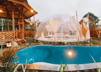 Staycation Mewah ala Jepang di Booba Glamping, Viewnya Pegunungan Indah!