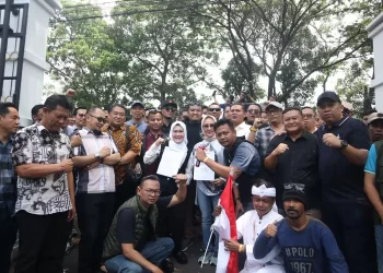 Ketua DPRD Cianjur Temui Pendemo,  Siap Kawal Aspirasi Massa Aksi Indonesia Waras