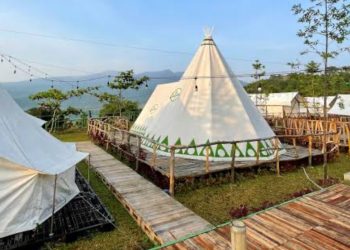 Ciawitali Glamping, Destinasi Glamping Hits di Subang untuk Liburan Keluarga