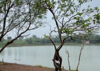 Destinasi Wisata Situ Asem Cianjur: Dari Sawah Menjadi Danau Menenangkan