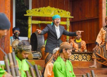 Menelusuri Sejarah dan Perkembangan Seni Pupuh di Tanah Sunda