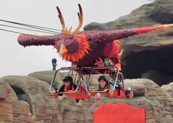 Bingung Libur Nataru Kemana? Skyward Project Bandung Aja!