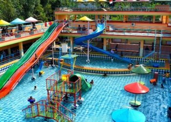 Liburan Seru di The Bagelen Son, Kolam Renang Populer di Cianjur