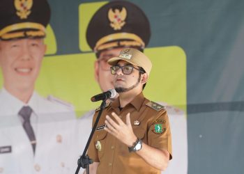 Wakil Wali Kota Sukabumi Pimpin Apel Pagi dan Sosialisasi Sipaling Berseri di Dinas Kesehatan