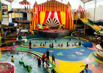 Sirkus Waterplay Bekasi, Destinasi Wisata Air Indoor Ramah Anak