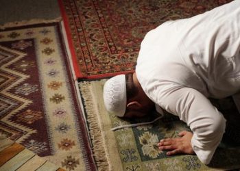Berikut Waktu Sholat Nisfu Syaban 2026 Beserta Niat dan Rakaatnya