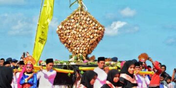 Mengungkap Makna dan Filosofi di Balik Tradisi Lebaran Ketupat