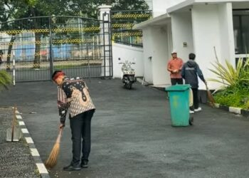 Sekretariat DPRD Cianjur Gelar Jumsih di Bulan Ramadan, Perkuat Budaya Kerja Bersih dan Sehat
