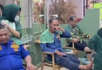 Viral Damkar Dihadiahi Perawatan Gratis Usai Bantu Buka Salon yang Terkunci