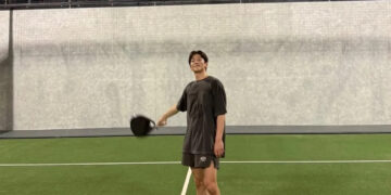 Bikin Netizen Melongo! Ji Chang Wook Langsung Main Padel Usai Tiba di Jakarta