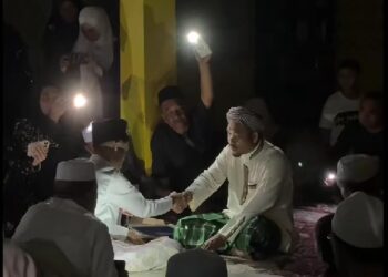 Momen Lampu Mati di Tengah Acara Pesta Nikah, Jadi Serasa Candle Light Dinner