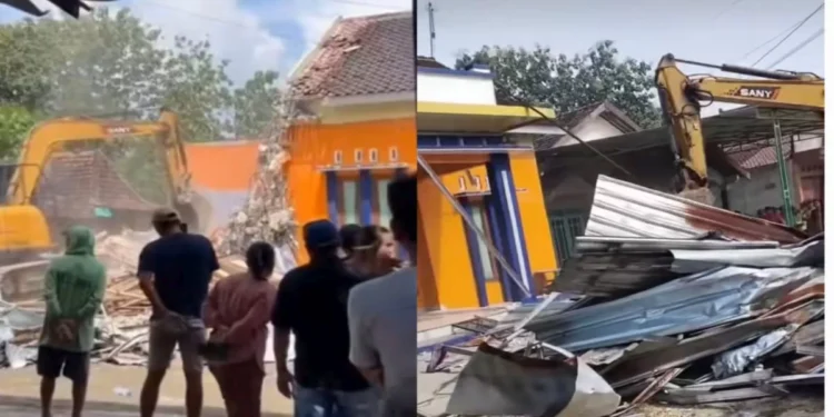 Mantan Istri Dilamar Pria Lain, Pria di Pati Robohkan Rumah Hasil Gono-Gini