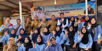 Pertamina Patra Niaga RJBB Bersama DISKOPDAGIN Gelar Pelatihan UMKM Pengolahan Ikan di Indramayu