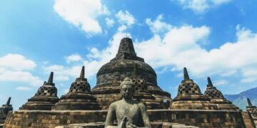 Candi Borobudur: Keajaiban Budaya Dunia yang Wajib Dikunjungi di Jawa Tengah
