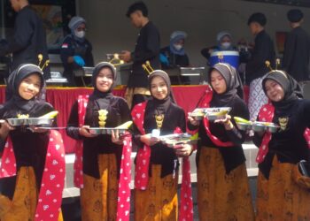Perpisahan Kelas 12 MAN 1 Kota Sukabumi, SPPG Citamiang Hadirkan MBG Konsep Prasmanan