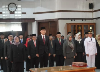 Wali Kota Sukabumi Lantik Pejabat Pimpinan Tinggi, Administrator, dan Fungsional untuk Perkuat Kinerja Pemerintahan