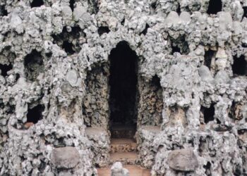 Goa Sunyaragi Cirebon: Wisata Sejarah Unik dengan Nuansa Mistis yang Memikat