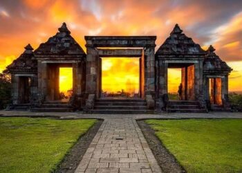 Sejarah Candi Ratu Boko: Benarkah Ini Istana Ayah Roro Jonggrang?