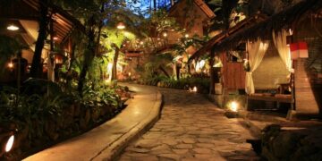 Kampung Daun Bandung, Destinasi Kuliner Bernuansa Alam yang Tetap Eksis Sejak 1999
