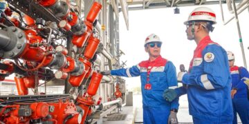 Pertamina Patra Niaga RJBB Pastikan Keandalan Distribusi Energi Bersama Komisaris Utama PT Pertamina (Persero)