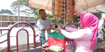 IKWI Kota Sukabumi Berbagi Kebahagiaan, Bagikan Paket Snack dan Makan Siang pada HUT ke-65