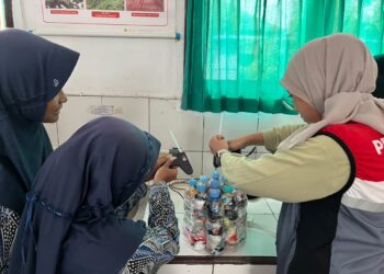 Pertamina Patra Niaga Ajak Pelajar Balongan Wujudkan Sekolah Peduli Lingkungan melalui Eco Brick