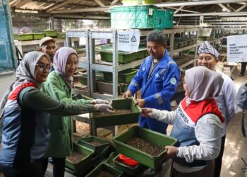 Pertamina Patra Niaga RJBB Kembangkan Pengelolaan Sampah di Campaka, Buka Peluang Ekonomi bagi Warga
