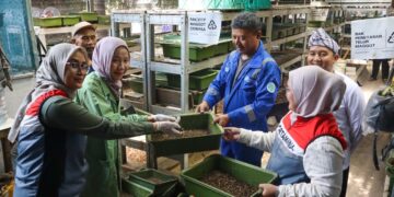 Pertamina Patra Niaga RJBB Kembangkan Pengelolaan Sampah di Campaka, Buka Peluang Ekonomi bagi Warga