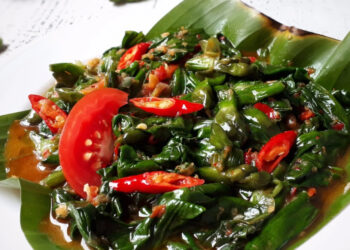 Gurih dan Pedas! Resep Tumis Genjer Bumbu Terasi Olahan Sayur Favorit Keluarga