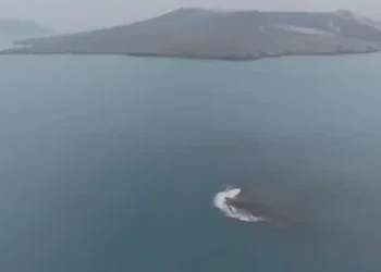 Daratan Baru 30,3 Hektare Muncul di Dekat Anak Krakatau, Benarkah Gunung Api Baru?