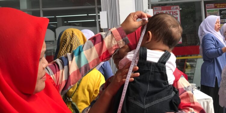 Komitmen Berlanjut, Alfamart dan Sweety Perluas Jangkauan Alfamart Sahabat Posyandu ke 84 Titik di Indonesia