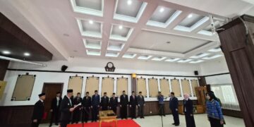 Dalam Pelantikan, Ayep Zaki Warning Kepala Dinas: Jangan Sampai Sekdis dan Kabid yang Bekerja