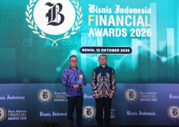 Perluas Akses Keuangan UMKM-K, Jamkrindo Raih Penghargaan Bisnis Indonesia 