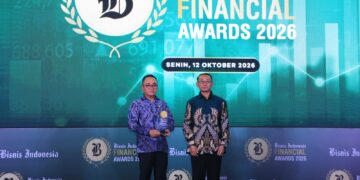 Perluas Akses Keuangan UMKM-K, Jamkrindo Raih Penghargaan Bisnis Indonesia 